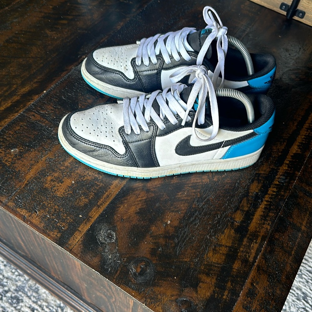 Air Jordan 1 low unc